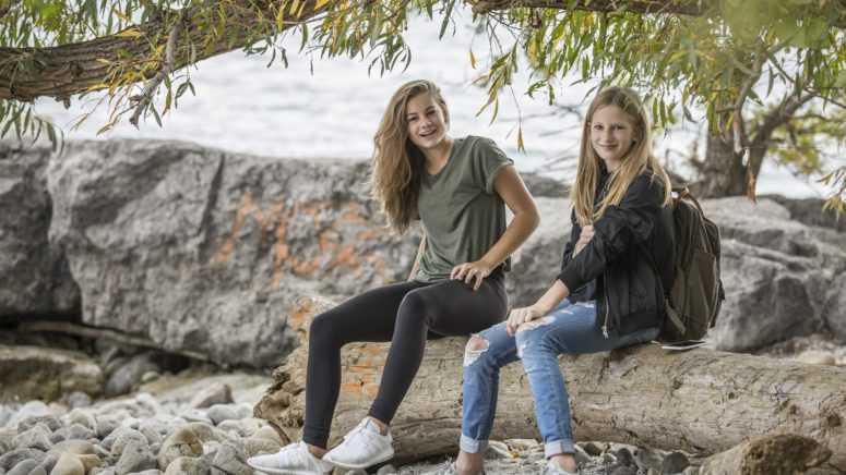 Jeunes adolescentes lors d'un séjour linguistique en espagne.
